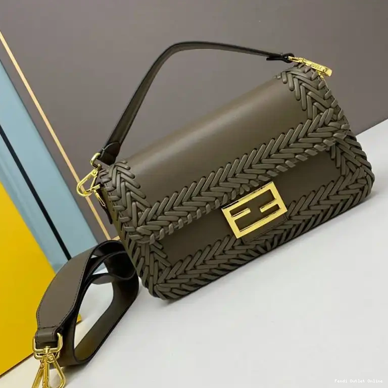 Cheap Leather Medium Fendi Stitching Baguette In Green Bag 0530